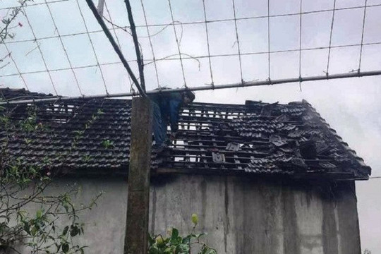 Đâm trọng thương 2 mẹ con người yêu cũ rồi đốt nhà