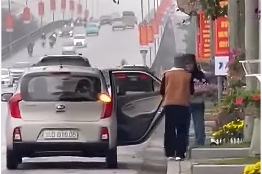 Thanh Hóa: 2 người phụ nữ không có hành vi trộm hoa như cộng đồng mạng xôn xao