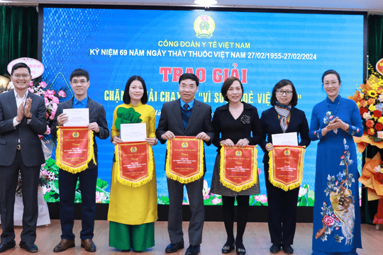 Biểu dương tập thể, cá nhân điển hình “Học tập và làm theo tư tưởng, đạo đức, phong cách Hồ Chí Minh”