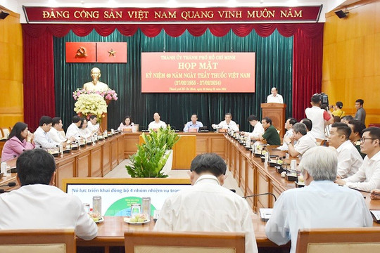 Chủ tịch UBND TP.HCM Phan Văn Mãi: Phát triển lực lượng y tế vừa rộng, toàn diện và chuyên sâu
