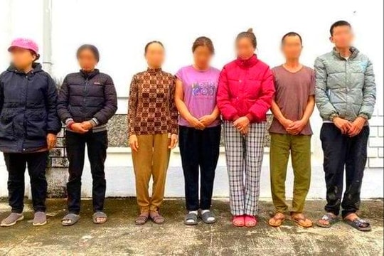 Nhóm đối tượng đánh bạc bằng hình thức xóc đĩa