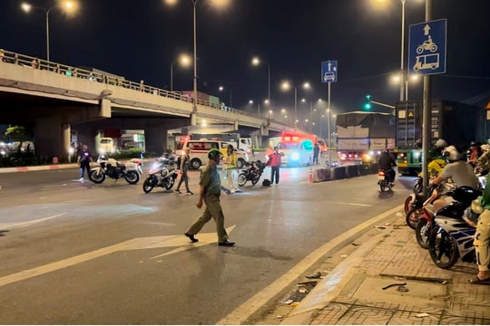 Hai người tử vong sau tai nạn ở ngã tư An Sương