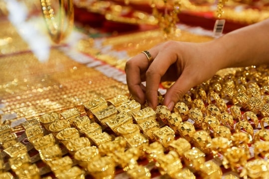 Giá vàng trong nước tăng mạnh