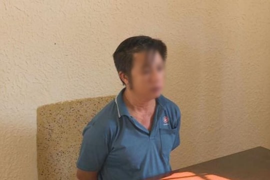 Khởi tố đối tượng cho vay lãi nặng dùng dao tấn công Công an