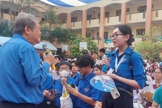 Hướng nghiệp cho hàng ngàn học sinh TP.HCM
