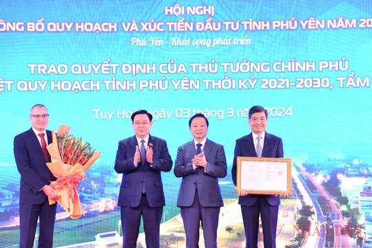 Chủ tịch Quốc hội dự Hội nghị công bố quy hoạch và xúc tiến đầu tư tỉnh Phú Yên