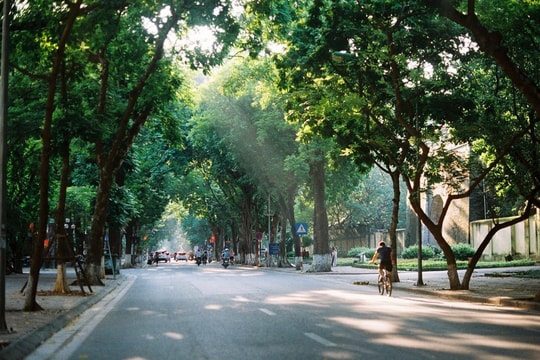 Thời tiết ngày 30/10: Thủ đô Hà Nội có nắng, tăng nhiệt