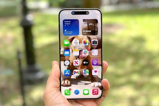 Giảm giá 'sốc' iPhone 15 Pro Max tại Trung Quốc