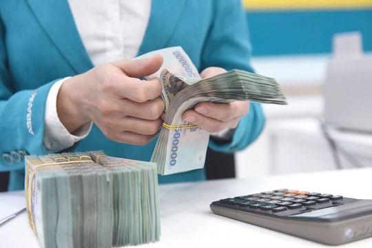 Thủ tướng yêu cầu bảo đảm đủ vốn phục vụ nền kinh tế và an toàn hệ thống các tổ chức tín dụng