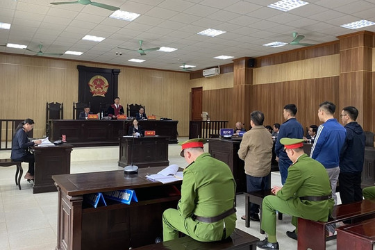Cựu Phó Trưởng công an huyện Mường Lát và đồng phạm lĩnh án