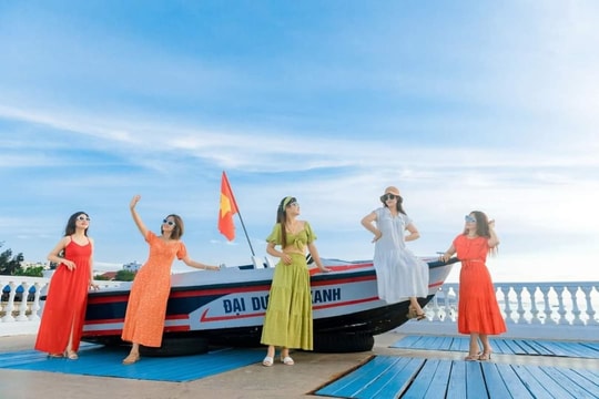 Trả lại vẻ đẹp cho biển Hải Tiến