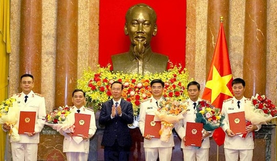 Trao quyết định bổ nhiệm 5 Kiểm sát viên Viện Kiểm sát nhân dân tối cao