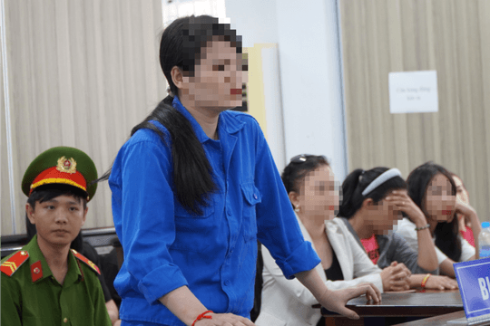Ân hận muộn màng của “kiều nữ” lừa đảo để… sống ảo
