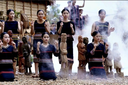 Hội tụ sắc màu văn hoá dân tộc tại “Đăk Hà ngày mùa”