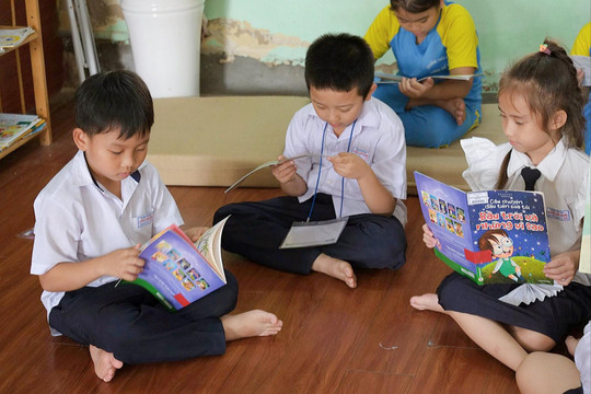 Mô hình đọc sách mới lạ thu hút hàng trăm học sinh tham gia