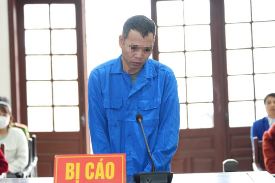 Dùng dao đâm vợ vì mâu thuẫn