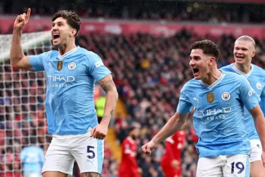 Man City thẳng tiến vào bán kết FA Cup