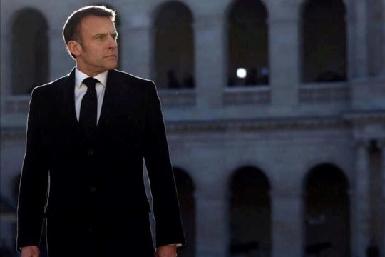 Tổng thống Macron ủng hộ dự luật cho phép trợ tử