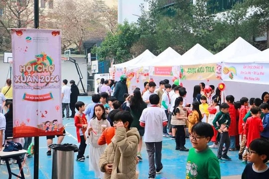 Hành trình yêu thương chắp cánh ước mơ của thầy và trò trường Ngôi Sao Hà Nội