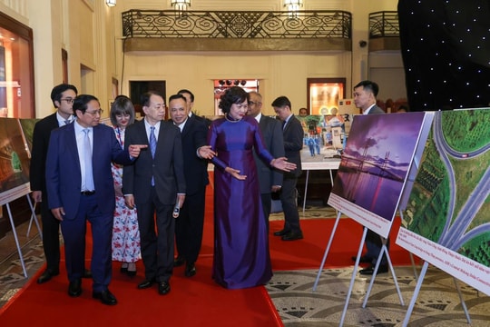 Thủ tướng đề nghị ADB hỗ trợ trong các dự án 'xoay chuyển tình thế, chuyển đổi trạng thái'