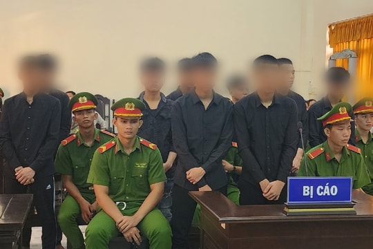 Hơn 40 năm tù cho nhóm thanh, thiếu niên dùng hung khí chém nhầm 2 người