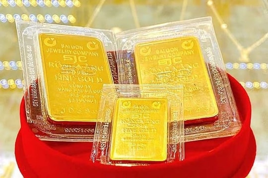 Giá vàng trong nước "bốc hơi" tới 2 triệu đồng mỗi lượng