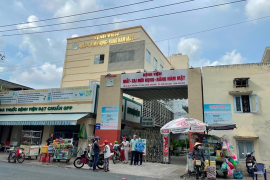 Bệnh viện “mang nợ” kéo dài khi tạm dừng trúng thầu vật tư y tế