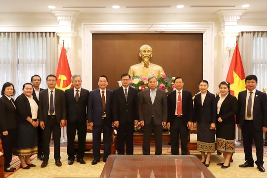 Sẵn sàng chia sẻ kinh nghiệm với TAND Lào trong lĩnh vực pháp luật