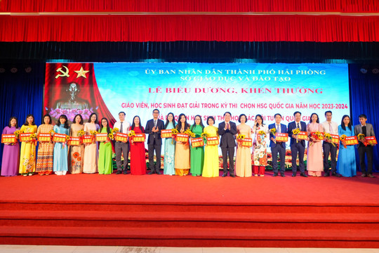 Hải Phòng: Dành hơn 6,1 tỷ thưởng giáo viên, học sinh đoạt giải quốc gia năm học 2023-2024