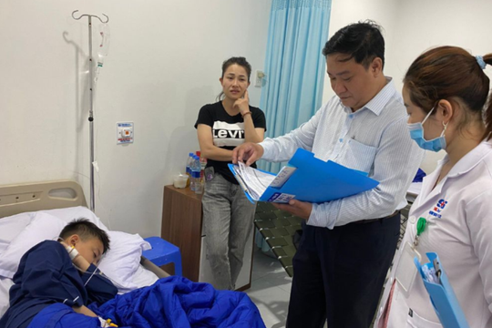 Vụ ngộ độc cơm gà ở Khánh Hòa: 345 người nhập viện, 1 sản phụ diễn biến nặng