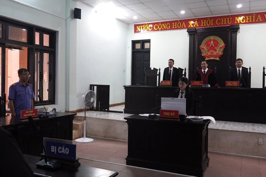 Hai vợ chồng tổ chức cho vay lãi nặng