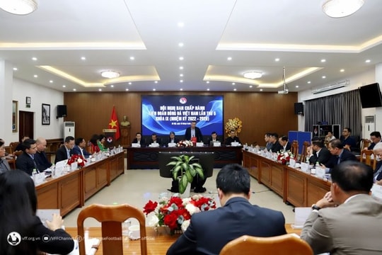 VFF gửi thông điệp đến HLV Troussier