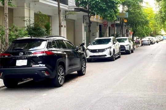 Hà Nội sẽ thí điểm thu phí đỗ xe không dùng tiền mặt từ 1/5