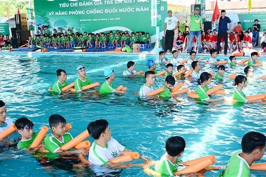 Hè đến, cha mẹ cần làm gì để phòng đuối nước cho trẻ?