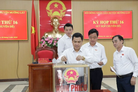 Bầu ông Trịnh Văn Thế làm Chủ tịch UBND huyện Mường Lát