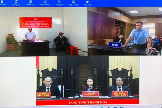 Đốt hai xe ô tô vì mâu thuẫn làm ăn