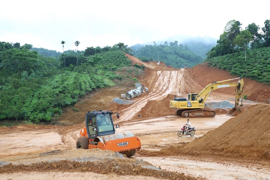 Gỡ 'điểm nghẽn' về hạ tầng giao thông ở Hà Giang