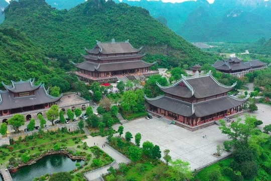 Hà Nam đẩy mạnh phát triển bền vững du lịch tâm linh