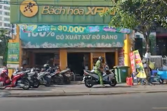 Cháy cửa hàng Bách Hóa Xanh