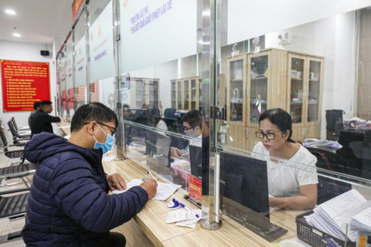 Hà Nội: Thêm hai quận, huyện nào được ủy quyền thủ tục cấp bằng lái xe?