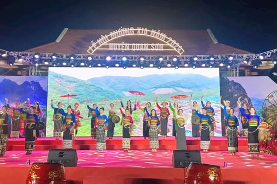 Về với lễ hội Mường Xia