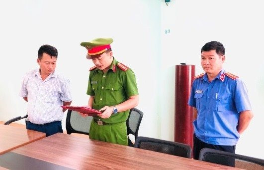 Lừa người dân tộc thiểu số bán đất nhưng không trả tiền