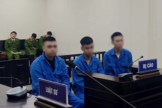 Đánh con nợ, ép phải trả tiền