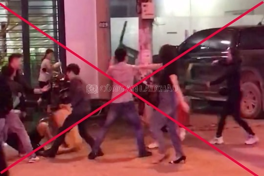 Vợ kéo họ hàng đến tìm chồng để ‘đánh ghen’, gây náo loạn phố đi bộ