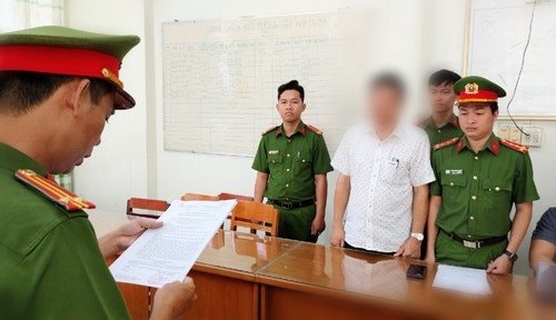 Bắt nguyên giám đốc Ban Quản lý Dự án giao thông và nông nghiệp