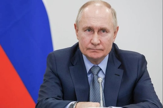 Tổng thống Nga Putin triệu tập họp khẩn về an ninh sau vụ khủng bố gần Moscow