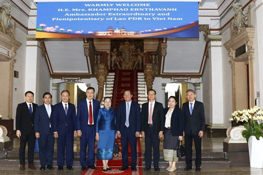 Sẵn sàng hỗ trợ Lào đào tạo nguồn nhân lực chất lượng cao