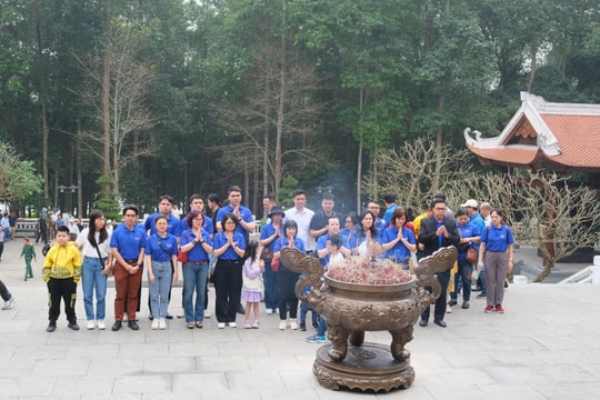 Đoàn Thanh niên TAND TP Hà Nội tổ chức các hoạt động thiện nguyện