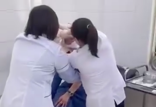 Chém vợ ‘hờ’ trọng thương rồi tự tử