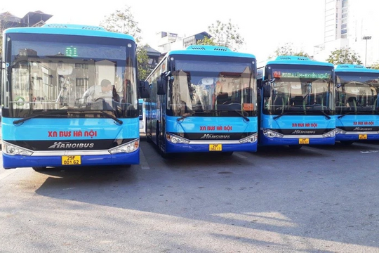 Hà Nội triển khai thẻ vé điện tử thí điểm cho 10 tuyến buýt